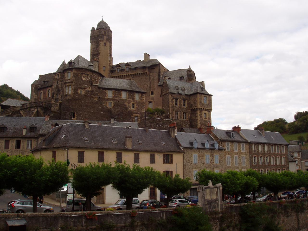Aveyron  Estaing le château