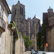 Bourges  la cathédrale . La tour nord