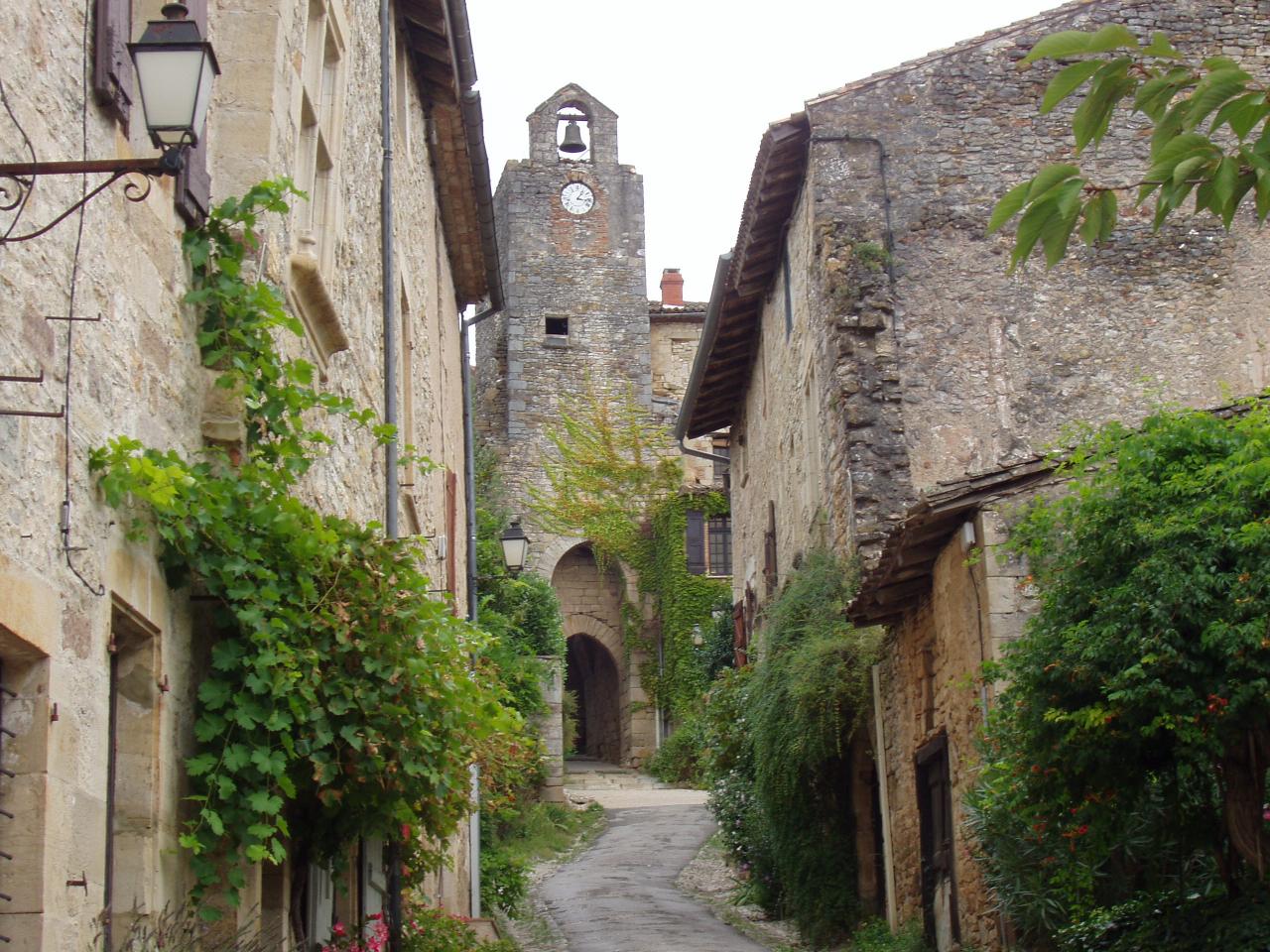 Bruniquel le village