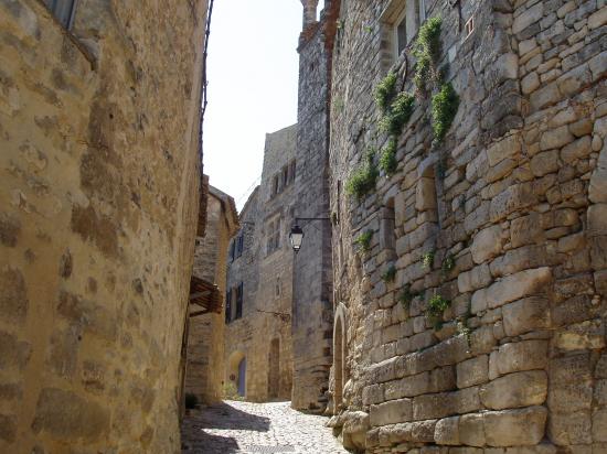 Ruelle à Lacoste