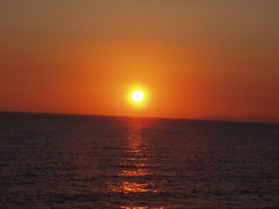 coucher de soleil sur Santorin