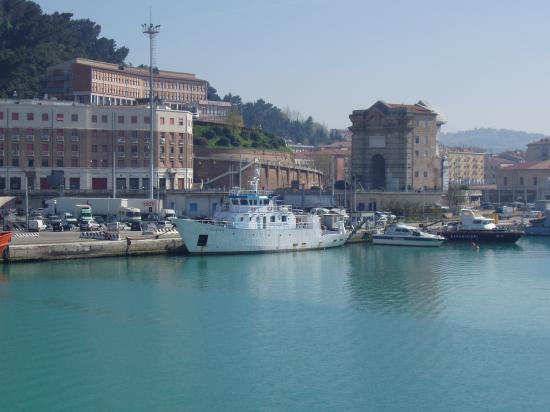 Ancône le port