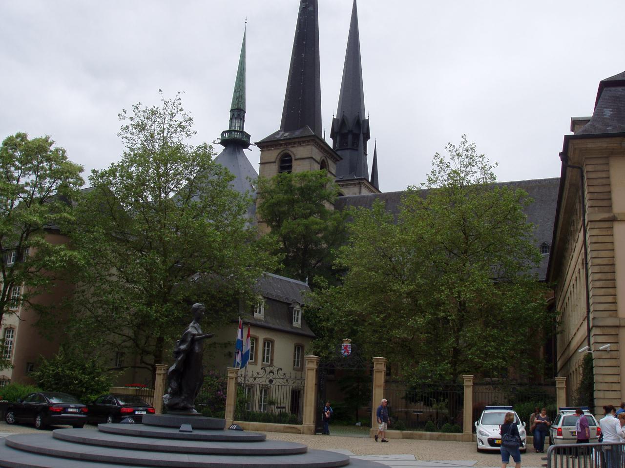 Luxembourg cathédrale Notre dame 