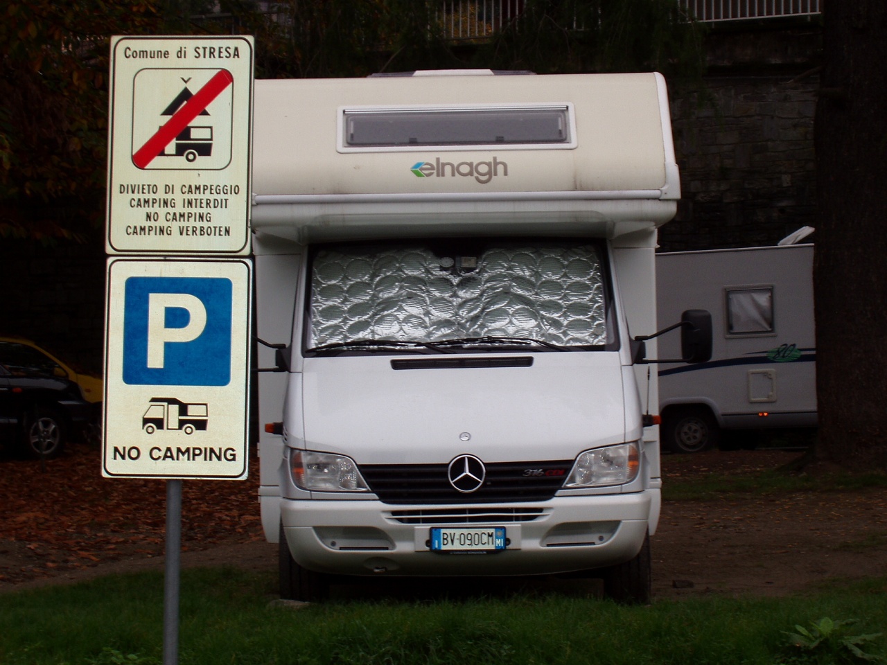 Strésa interdit aux camping cars