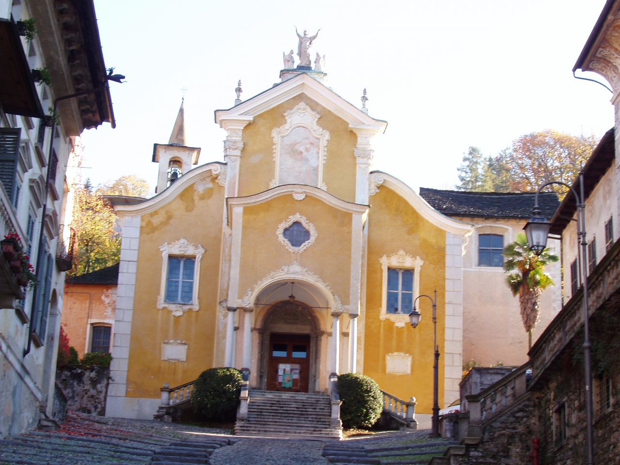 Orta   l'église