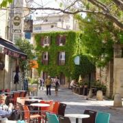 Lourmarin- place du village