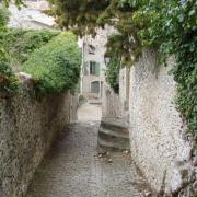 Vaison-la-romaine ville haute