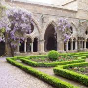 Abbaye de fontfroide  le cloître