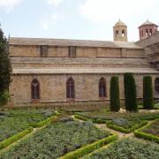 Abbaye de fontfroide  les jardins