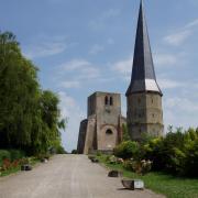 Bergues  la tour de l'abbaye et la tour carrée