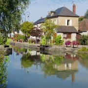 Cercy la tour canal du Nivernais