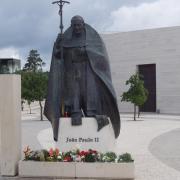 Fatima    statue du pape Jean Paul II