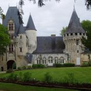 Chef Boutonne  le château de Javarzay