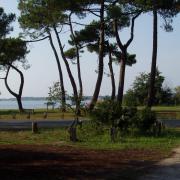 le lac vu du parking camping car