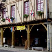 Mirepoix   la mairie place des couverts