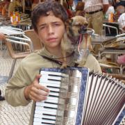 mendiant sur la place do Pedro IV